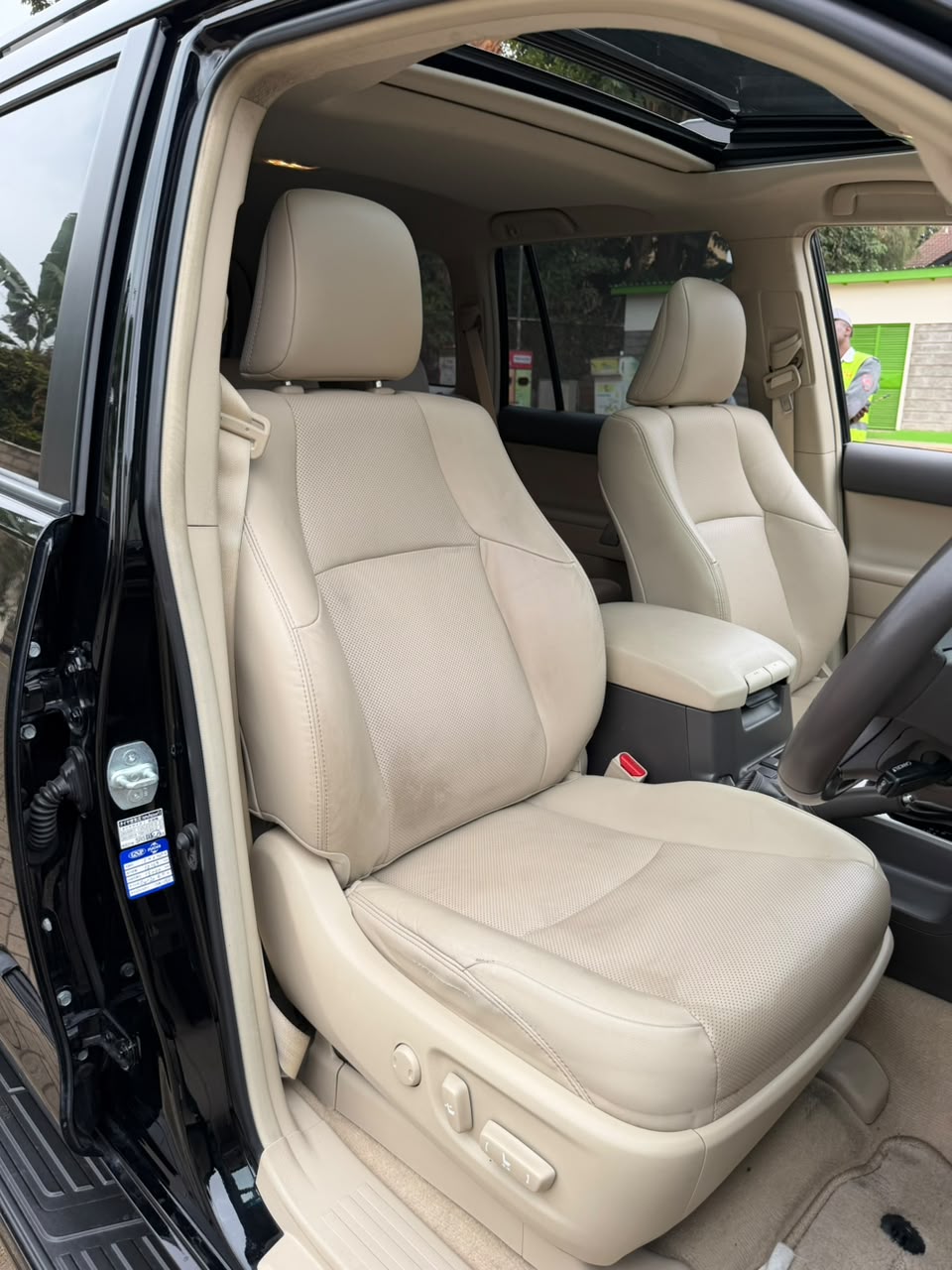 Grand Showroom Kenya-627190