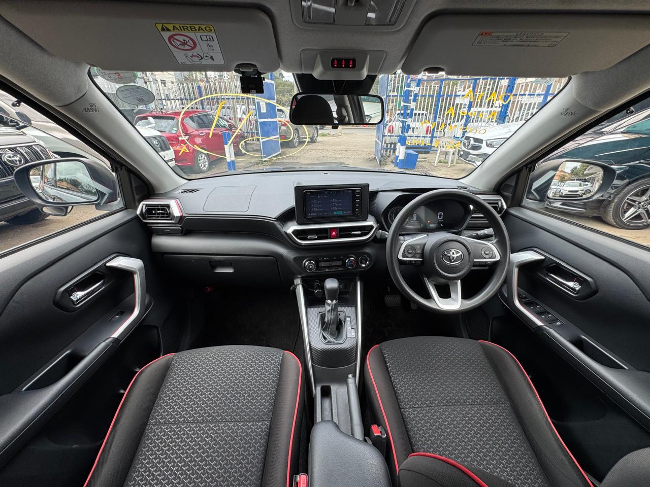 Grand Showroom Kenya-082194