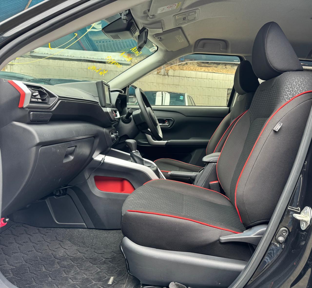 Grand Showroom Kenya-091433